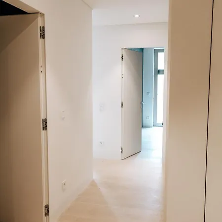 Luxe - Modern & Spacious 2br With Balcony View Luxembourg By