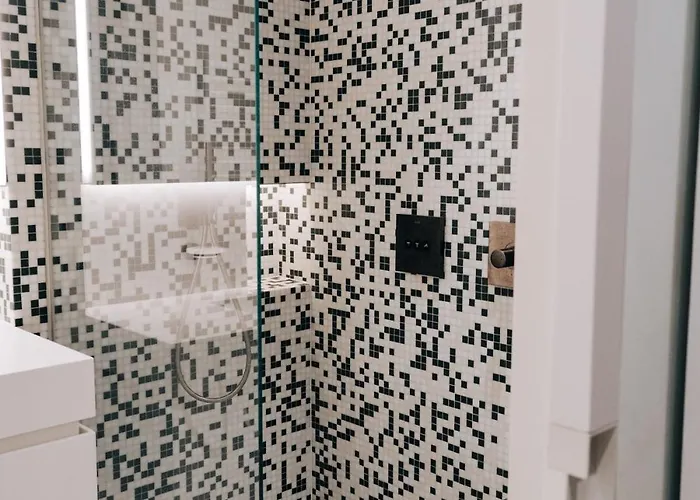 Appartement Luxe - Modern & Spacious 2br With Balcony View