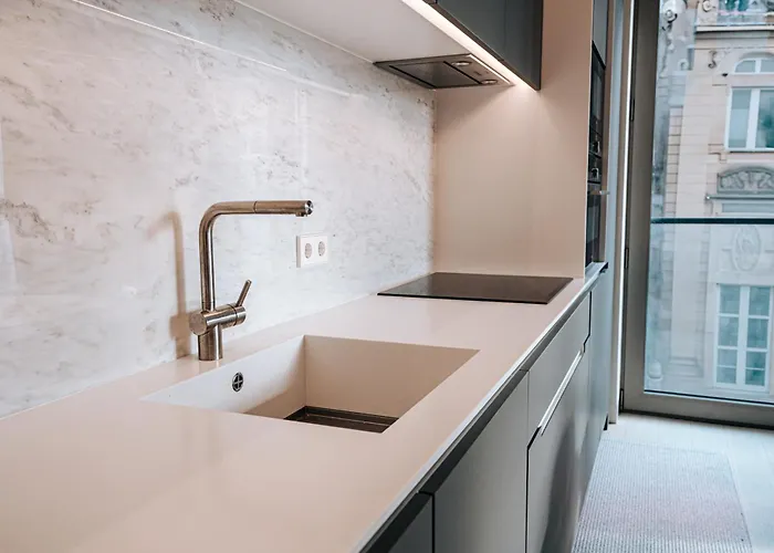 Luxe - Modern & Spacious 2br With Balcony View Luxembourg