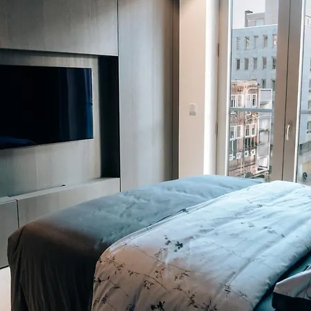 Luxe - Modern & Spacious 2br With Balcony View *