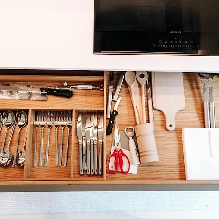 Luxe - Modern & Spacious 2br With Balcony View Luxemburg