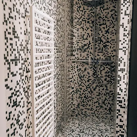 Luxe - Modern & Spacious 2br With Balcony View アパート