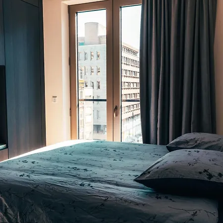 Luxe - Modern & Spacious 2br With Balcony View