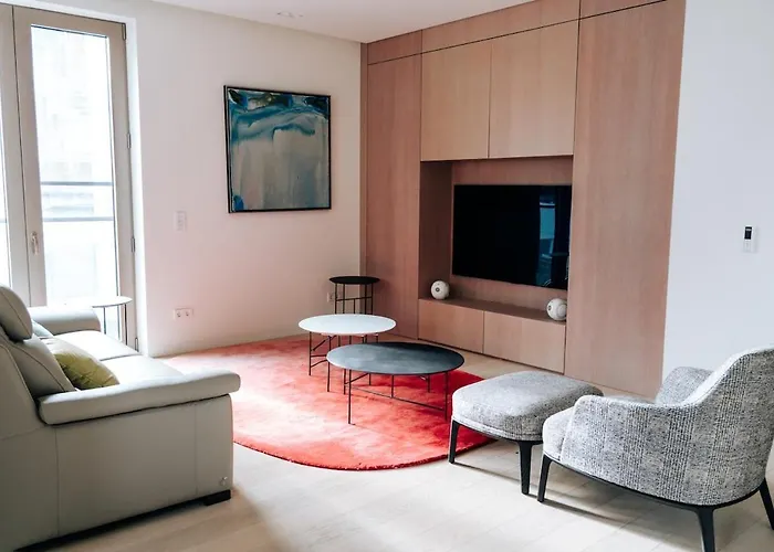 Luxe - Modern & Spacious 2br With Balcony View