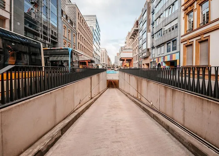 Διαμέρισμα Luxe - Modern & Spacious 2br With Balcony View Λουξεμβούργο