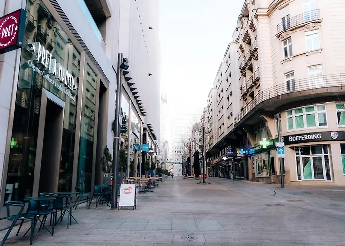 Apartamento Luxe - Modern & Spacious 2br With Balcony View