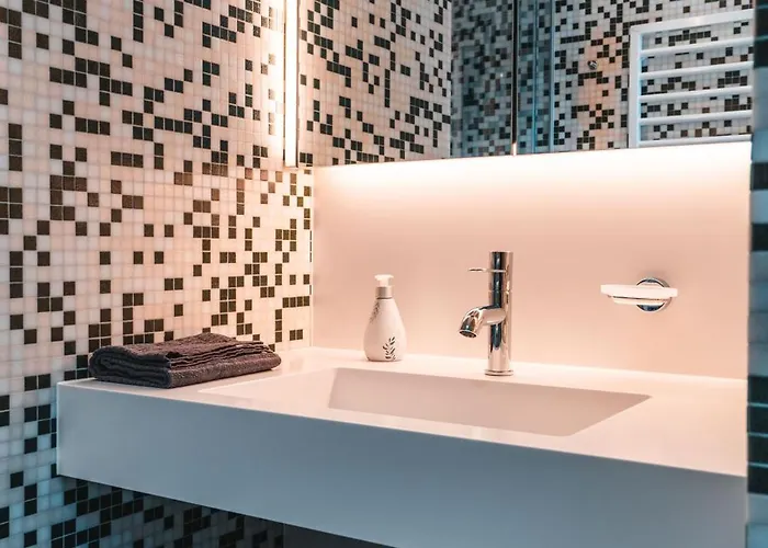 Luxe - Modern & Spacious 2br With Balcony View Διαμέρισμα