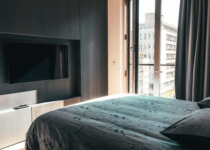 Apartamento Luxe - Modern & Spacious 2br With Balcony View Luxemburgo